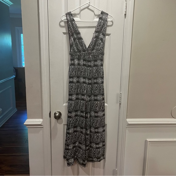 Lush black & white IKAT print jumpsuit ROMPER Small - Picture 3 of 8
